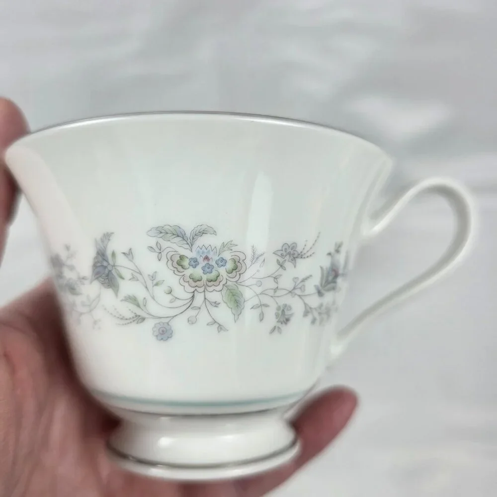FOUR Oxford China Spring Bread Plates. The plates measure 6 3/8 inches and are w